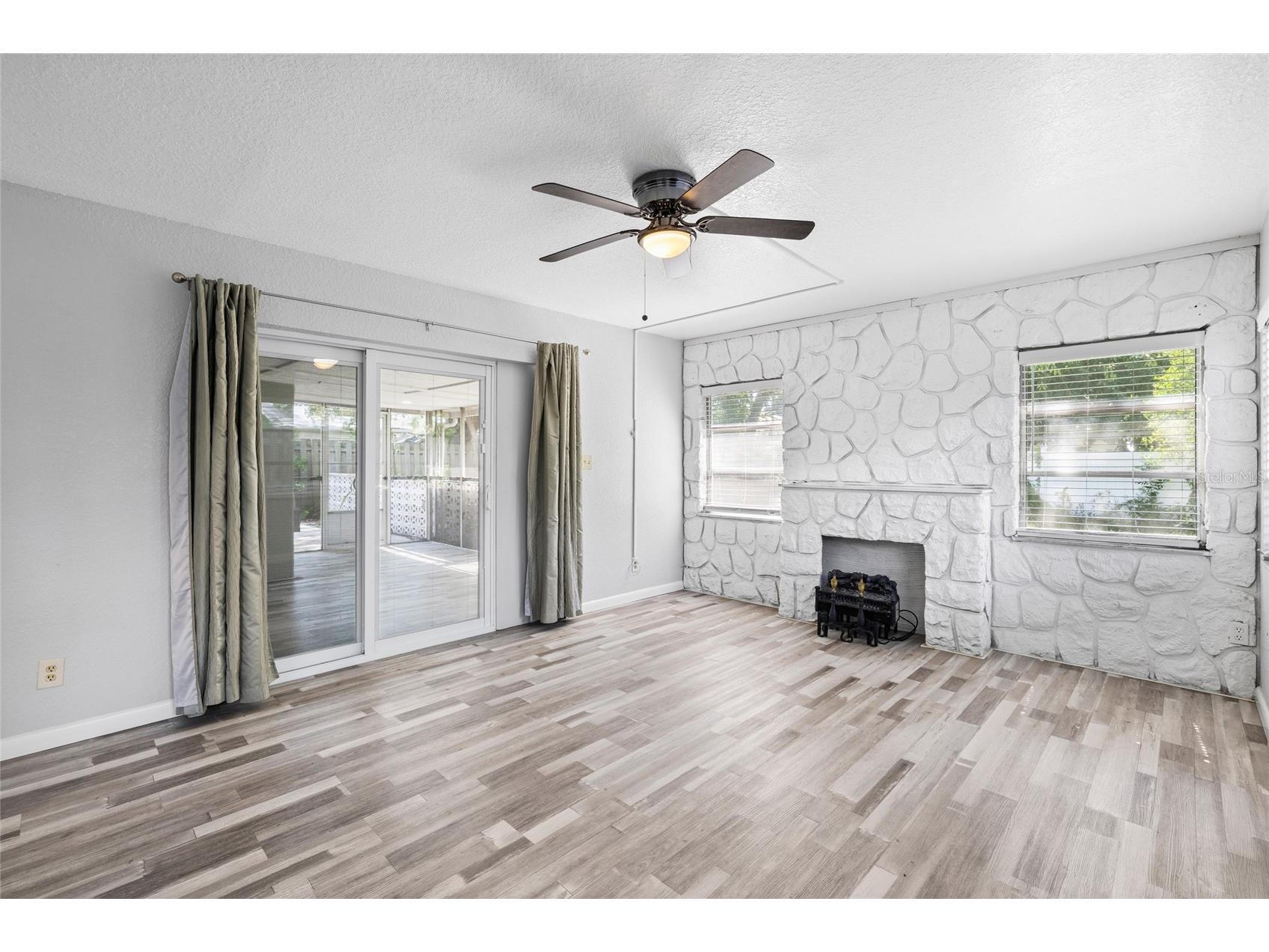 206 N Gunlock Avenue Tampa FL 33609 TB8532085 image24