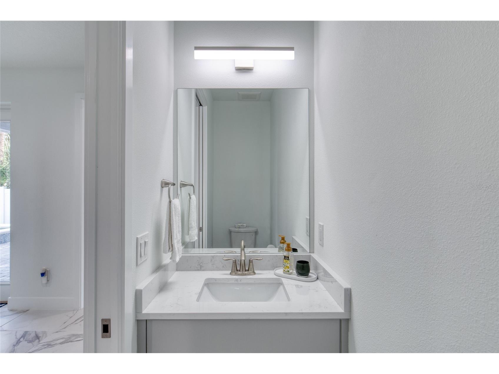 206 N Halifax Avenue Daytona Beach FL 32118 V4948123 image11