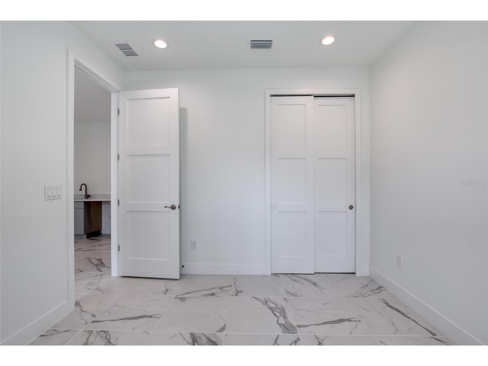 206 N Halifax Avenue Daytona Beach FL 32118 V4948123 image14