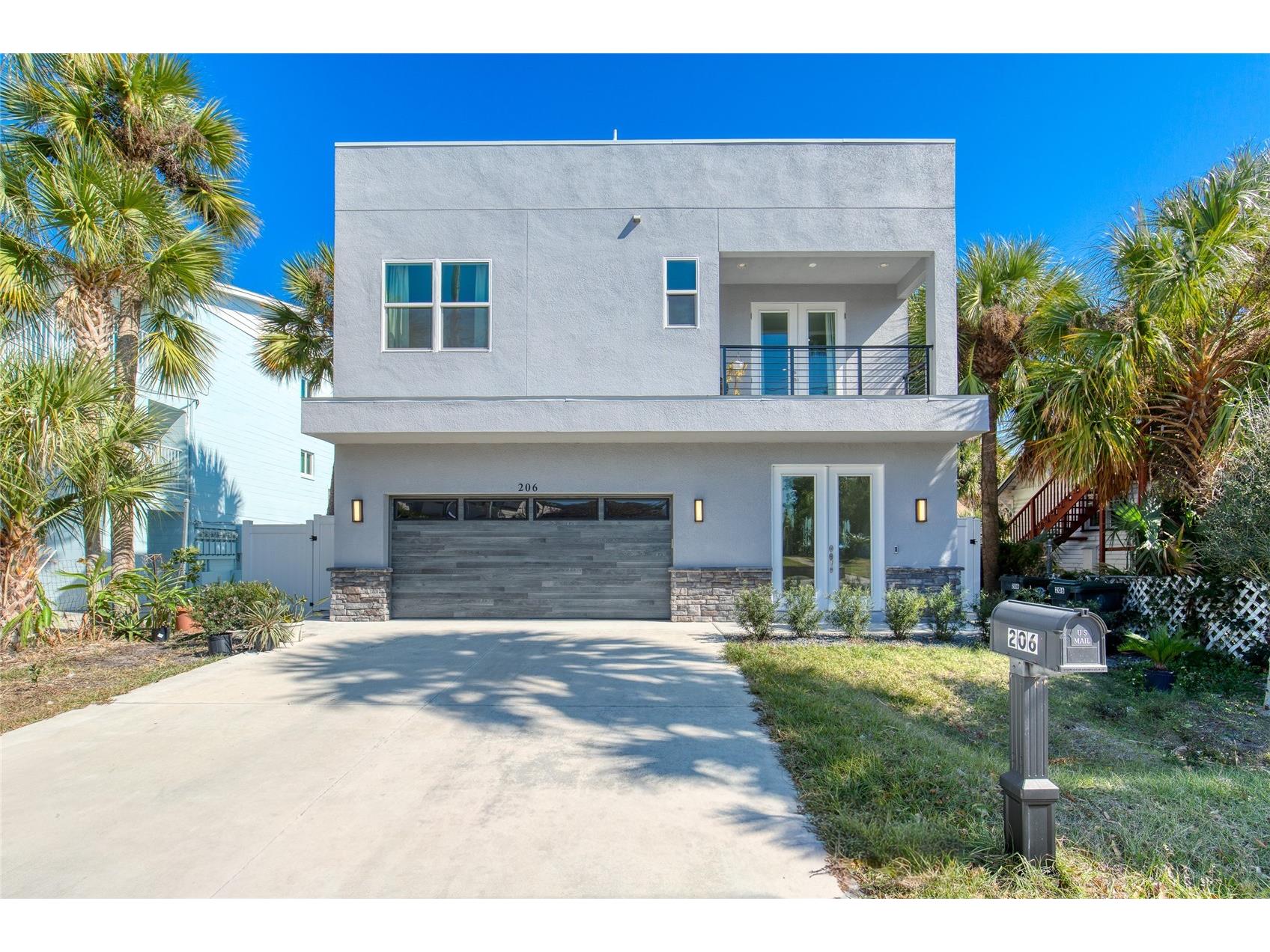 206 N Halifax Avenue Daytona Beach FL 32118 V4948123 image2