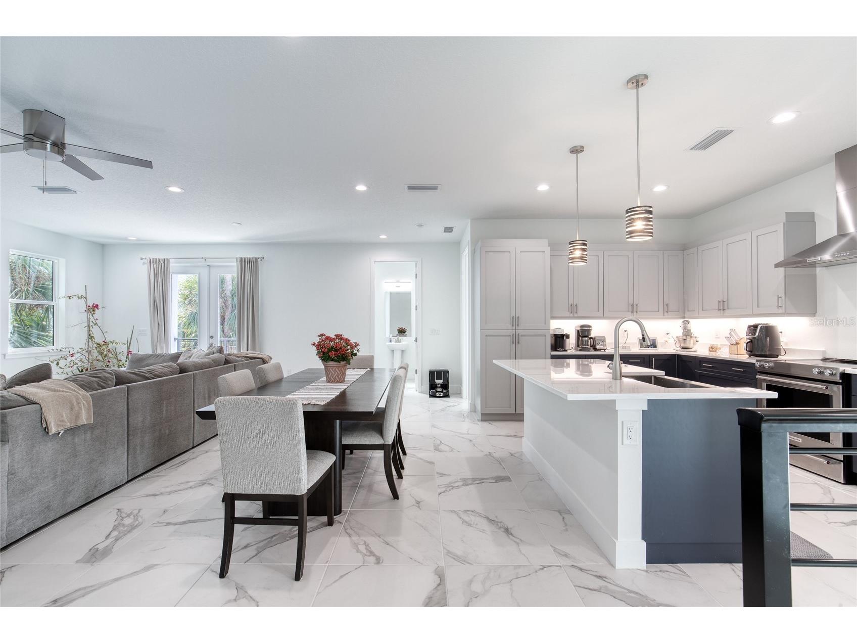 206 N Halifax Avenue Daytona Beach FL 32118 V4948123 image23