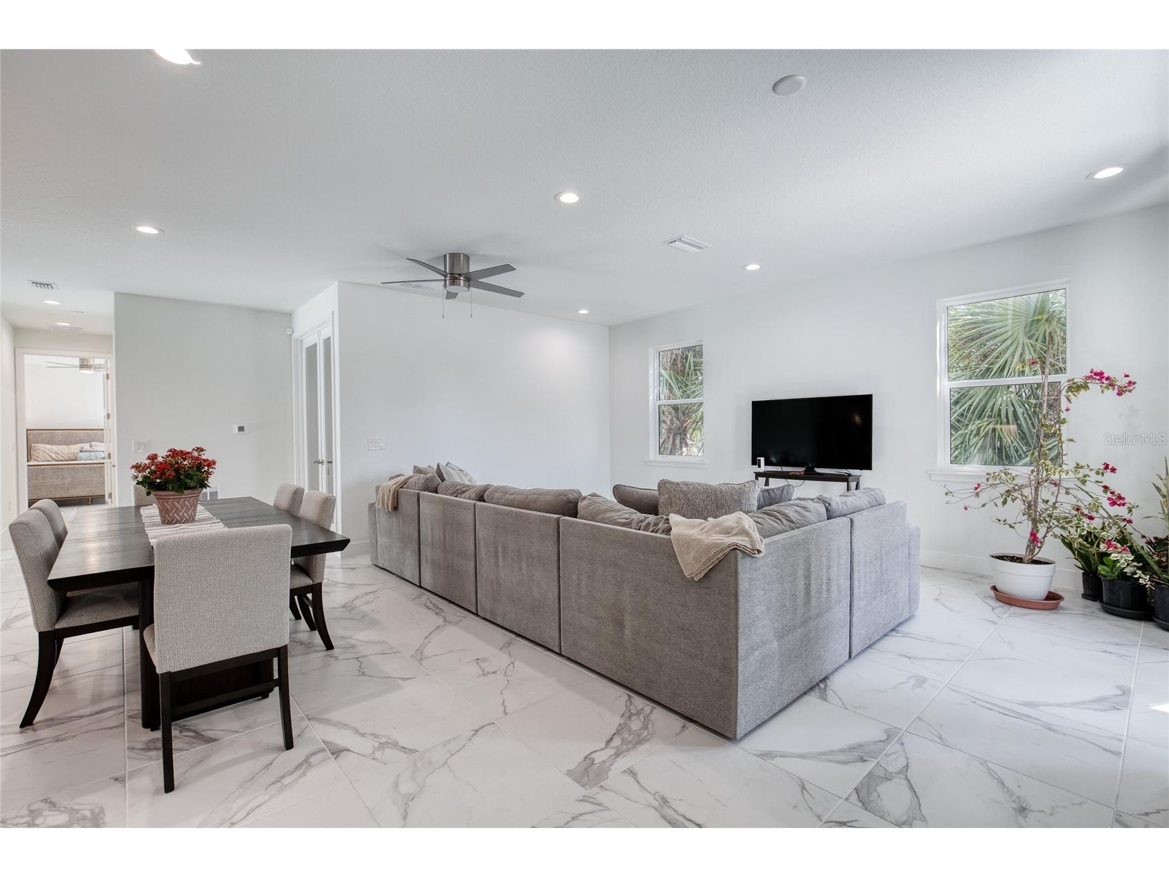 206 N Halifax Avenue Daytona Beach FL 32118 V4948123 image31