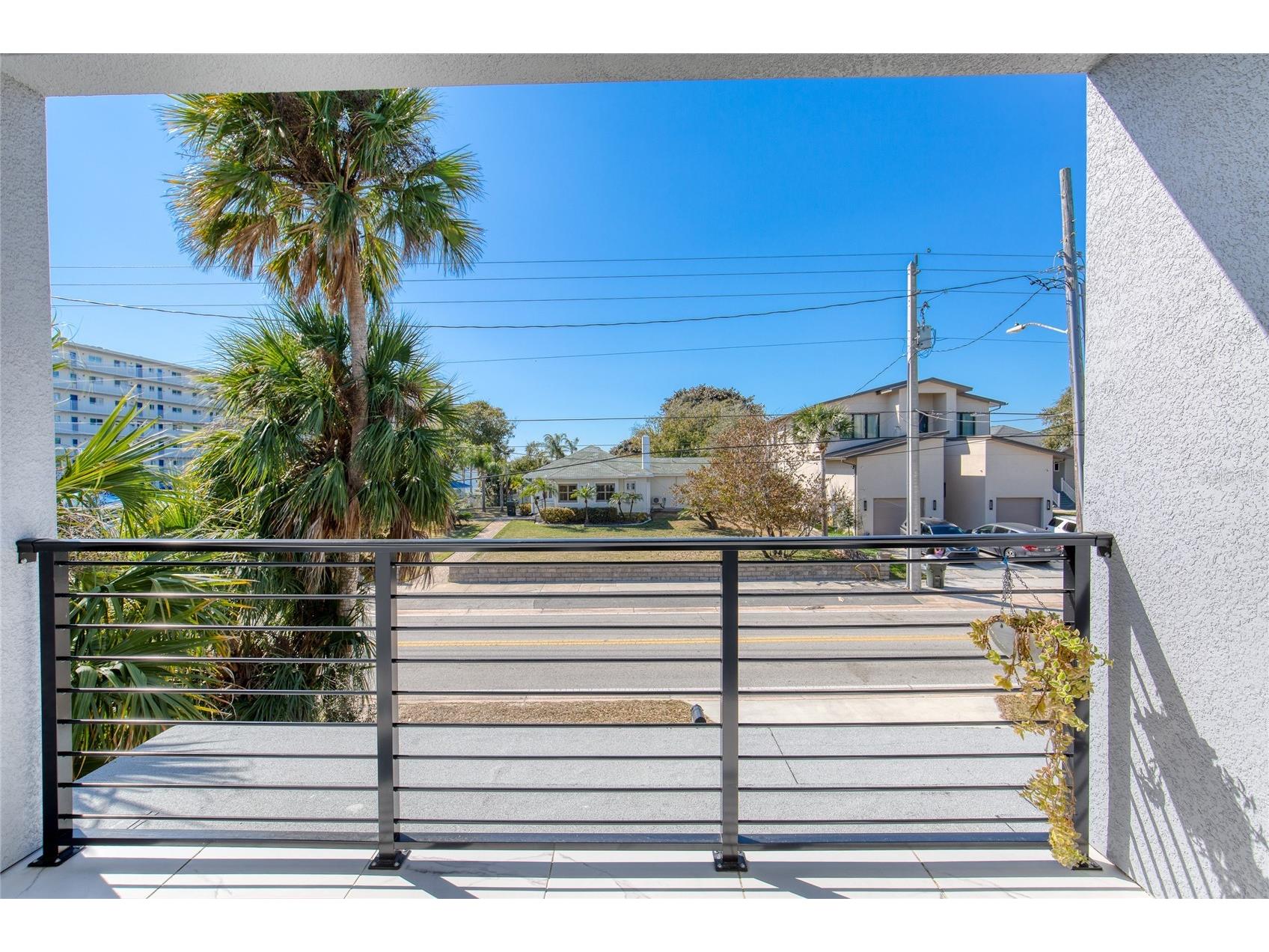 206 N Halifax Avenue Daytona Beach FL 32118 V4948123 image35