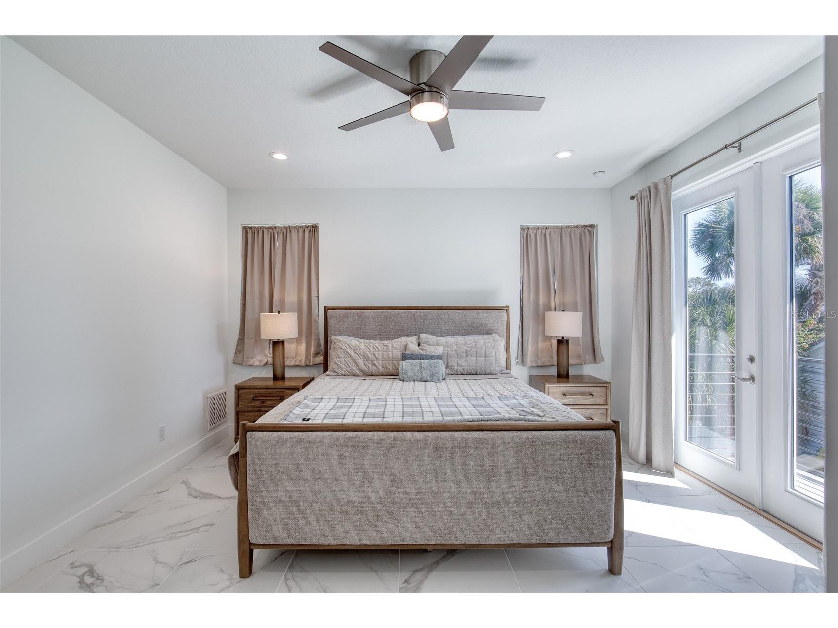 206 N Halifax Avenue Daytona Beach FL 32118 V4948123 image44