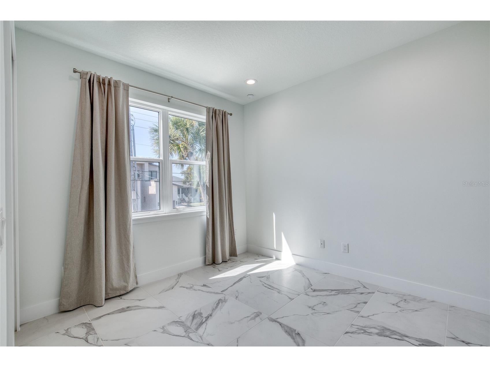 206 N Halifax Avenue Daytona Beach FL 32118 V4948123 image59