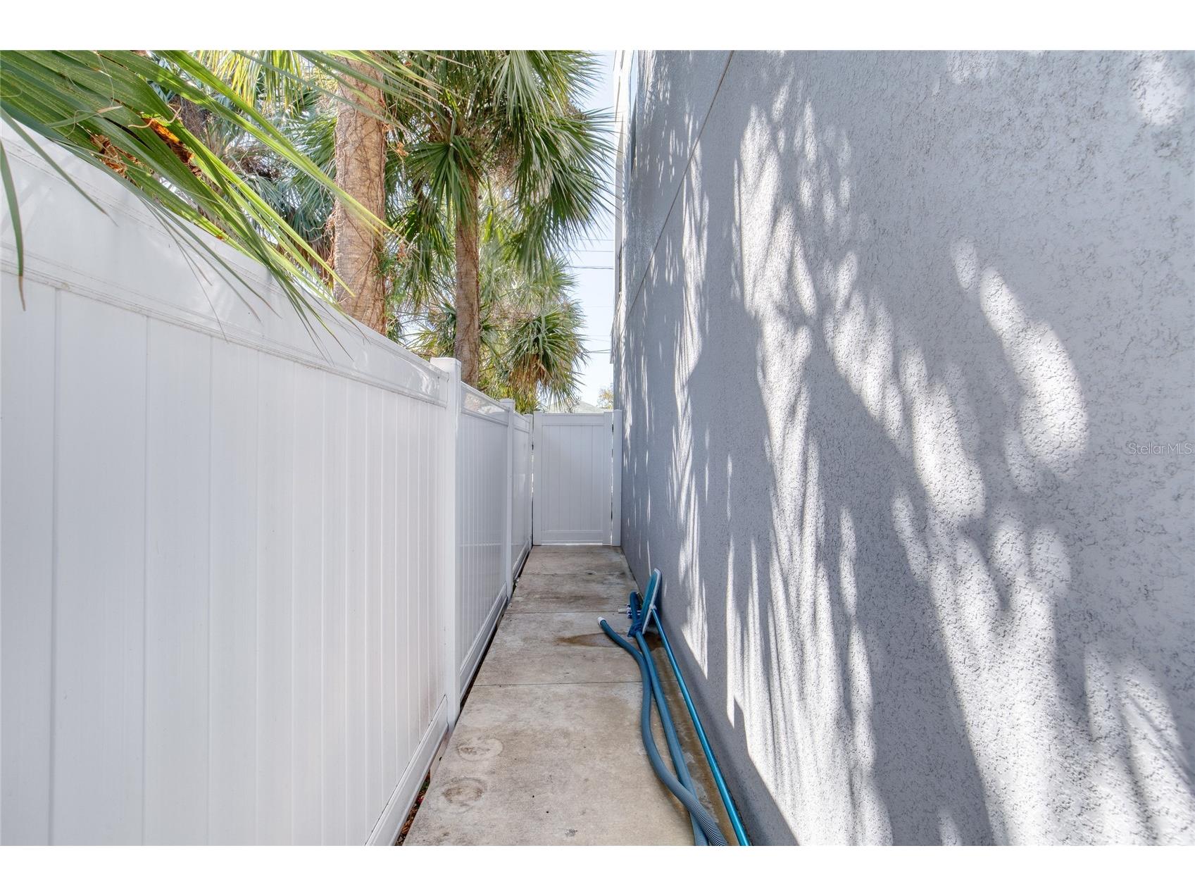206 N Halifax Avenue Daytona Beach FL 32118 V4948123 image75
