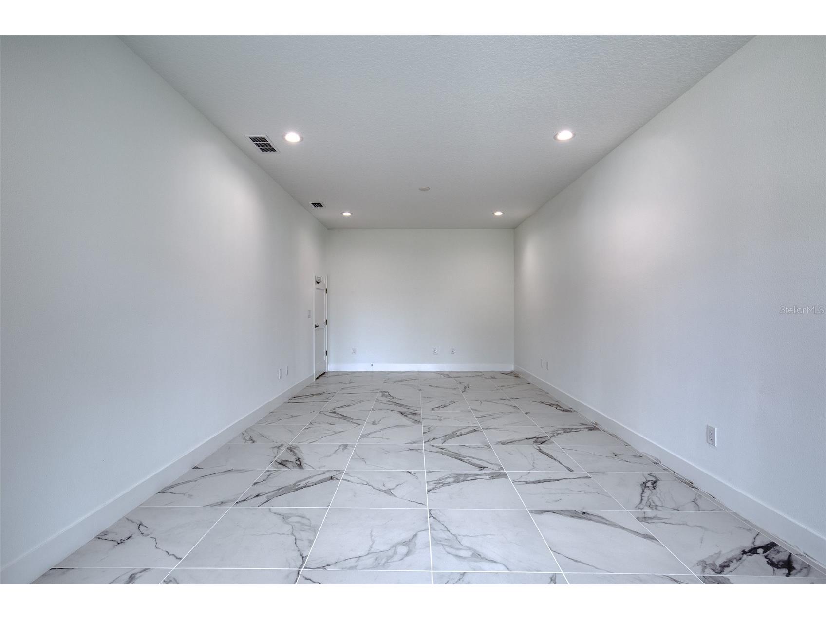 206 N Halifax Avenue Daytona Beach FL 32118 V4948123 image8