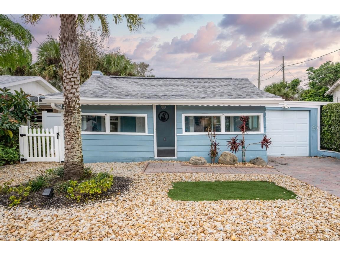 206 N Pine Street New Smyrna Beach FL 32169 O6161735 image1