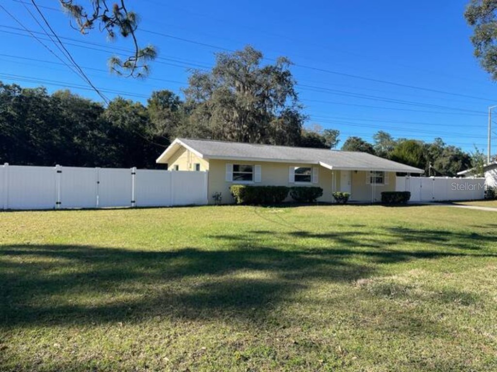 206 NE 44th Avenue Ocala FL 34470 OM672687 image1