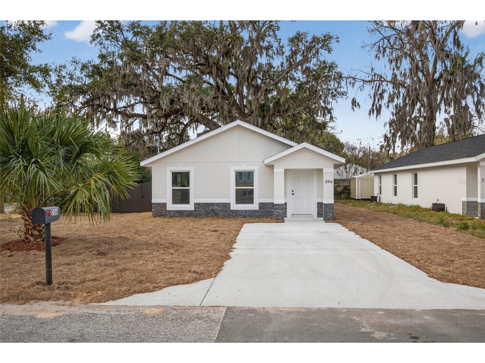 206 NW 9th Ave Ocala FL 34475 OM716693 image1
