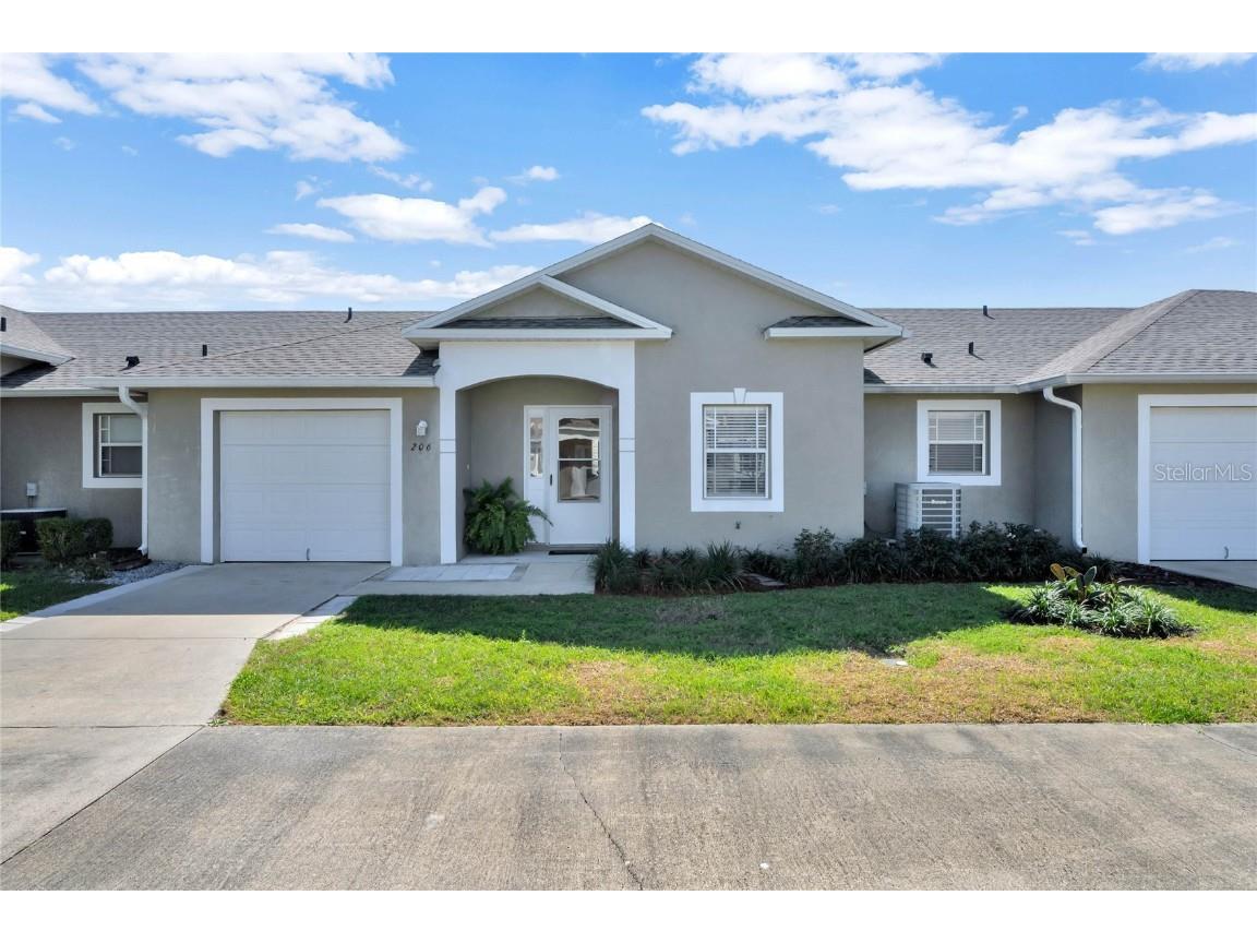 206 Pine Bluff Avenue Deland FL 32724 V4928650 image1