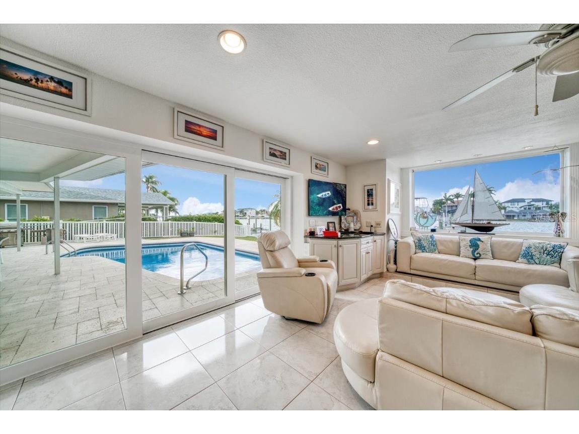 206 Poinciana Lane Largo FL 33770 TB8450728 image19