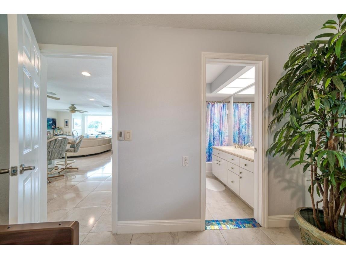 206 Poinciana Lane Largo FL 33770 TB8450728 image35