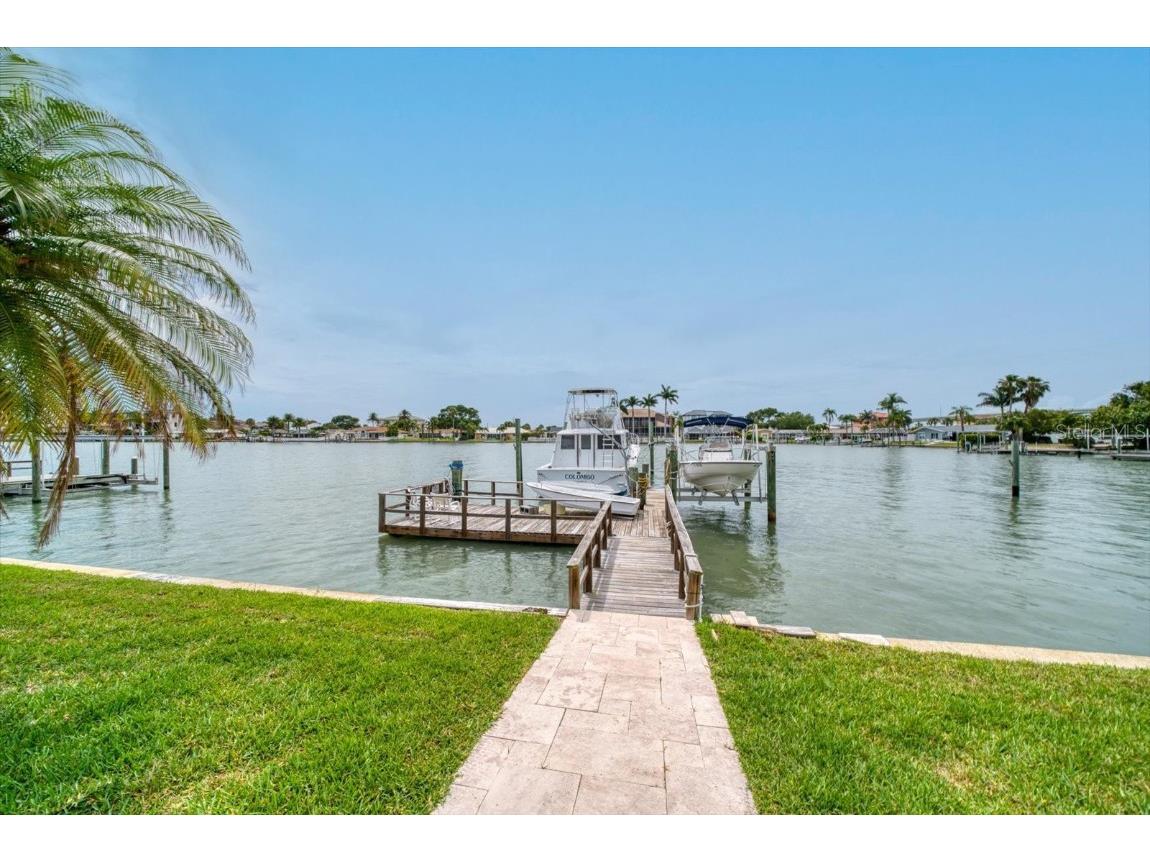 206 Poinciana Lane Largo FL 33770 TB8450728 image41