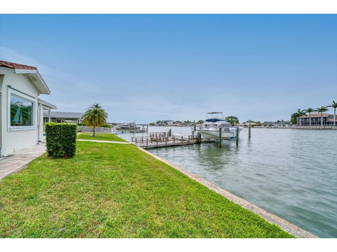 206 Poinciana Lane Largo FL 33770 TB8450728 image43