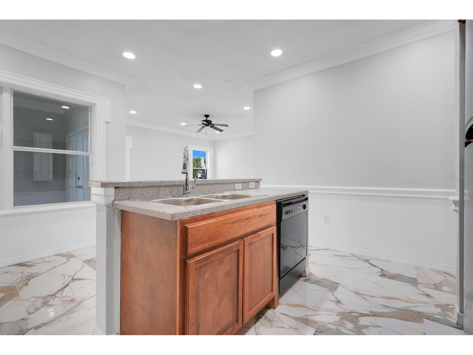 206 Redwood Bark Trail Kissimmee FL 34758 O6356521 image15