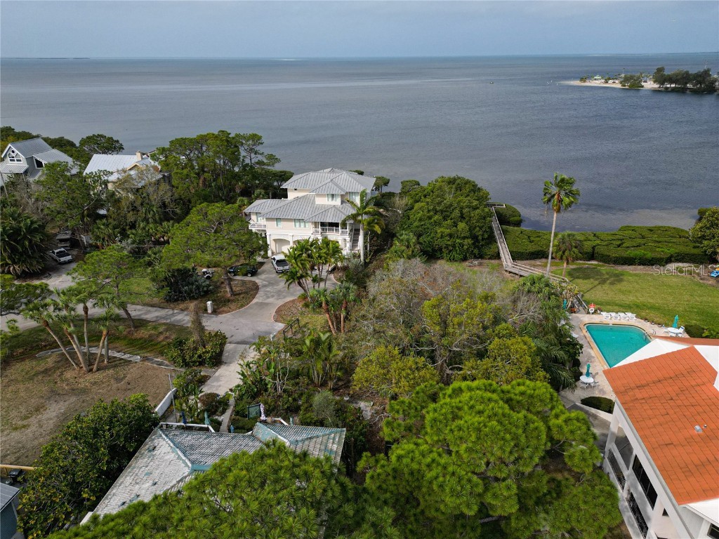 206 S Beach Drive Tarpon Springs FL 34689 - GULF OF MEXICO W7862553 image1