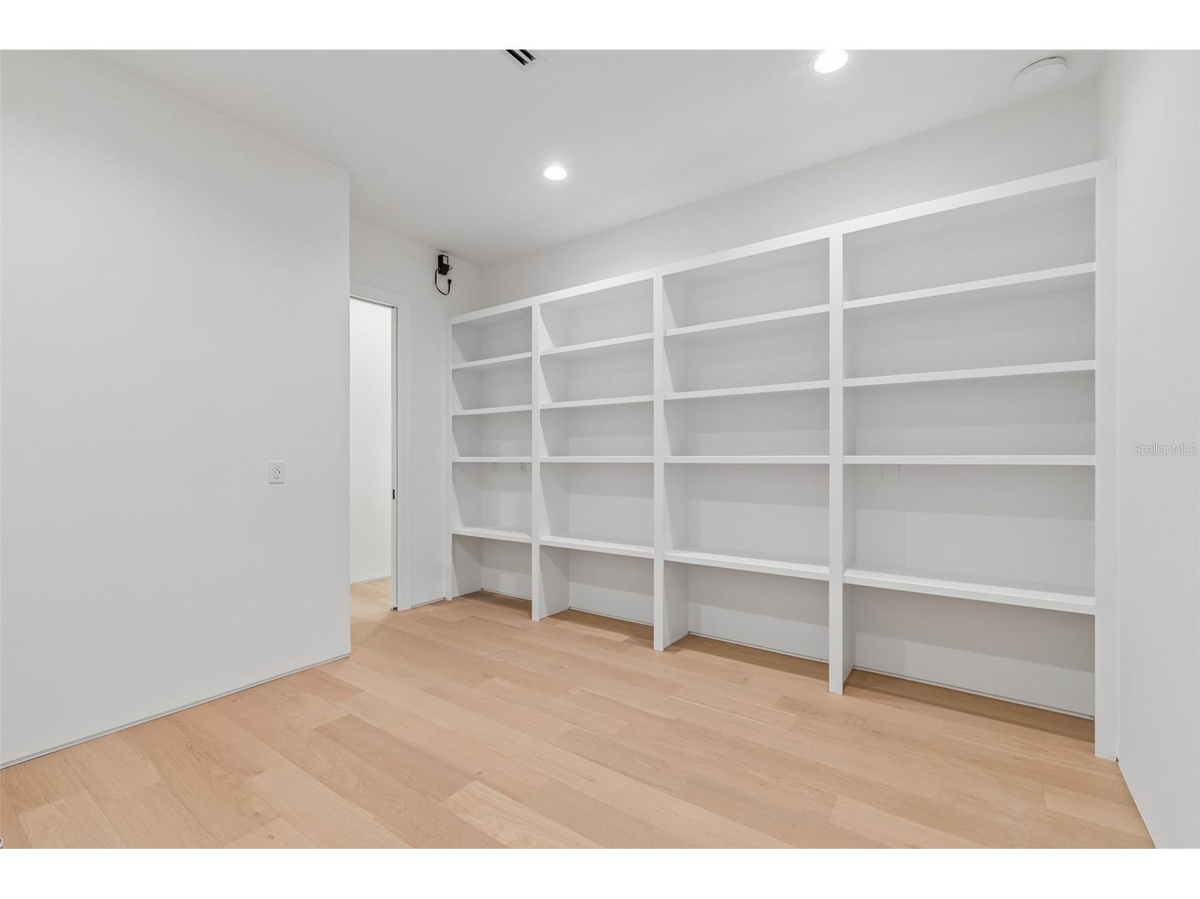 206 S Treasure Drive Tampa FL 33609 TB8506277 image25