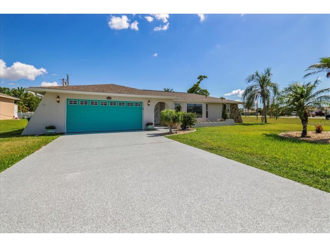 206 SE 45th Terrace Cape Coral FL 33904 A4654095 image1