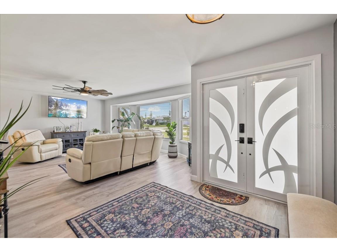 206 SE 45th Terrace Cape Coral FL 33904 A4654095 image4