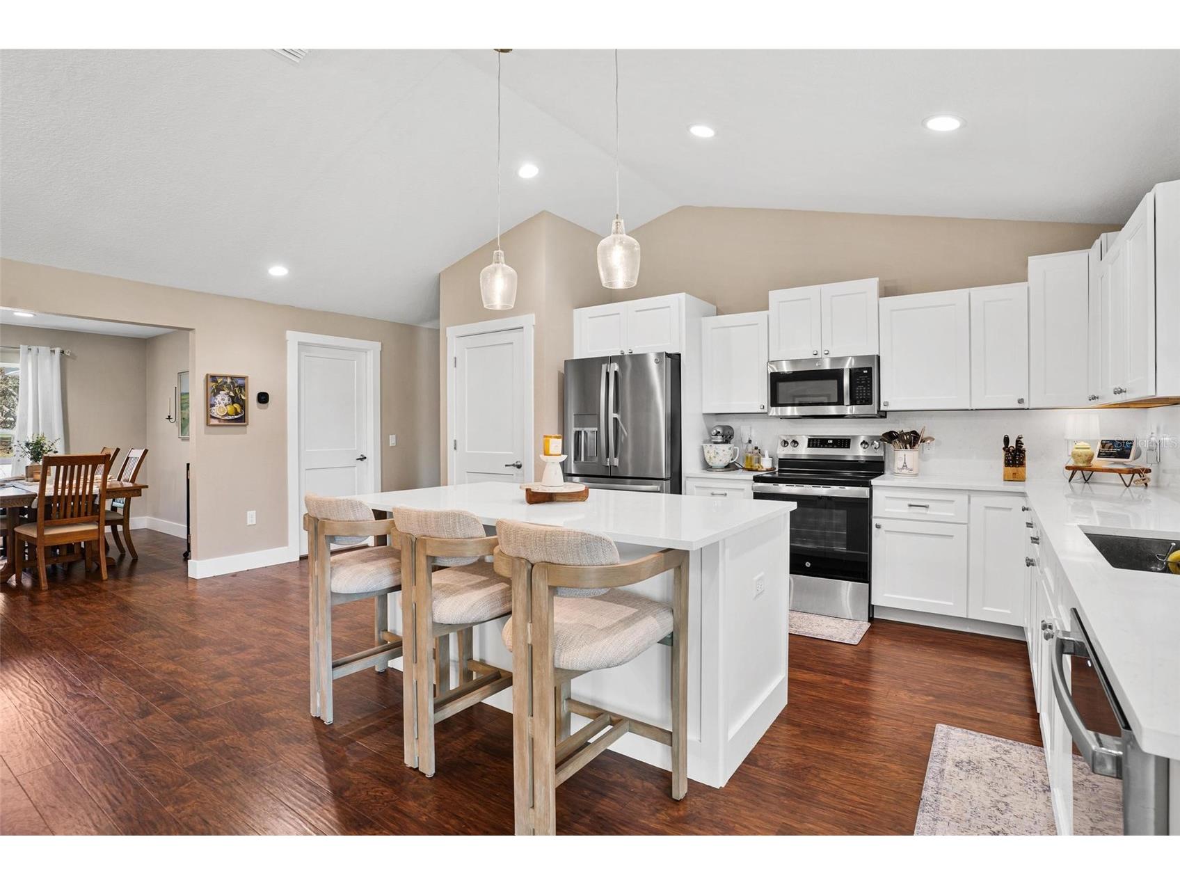 206 Shannon Lane Lady Lake FL 32159 G5109681 image2