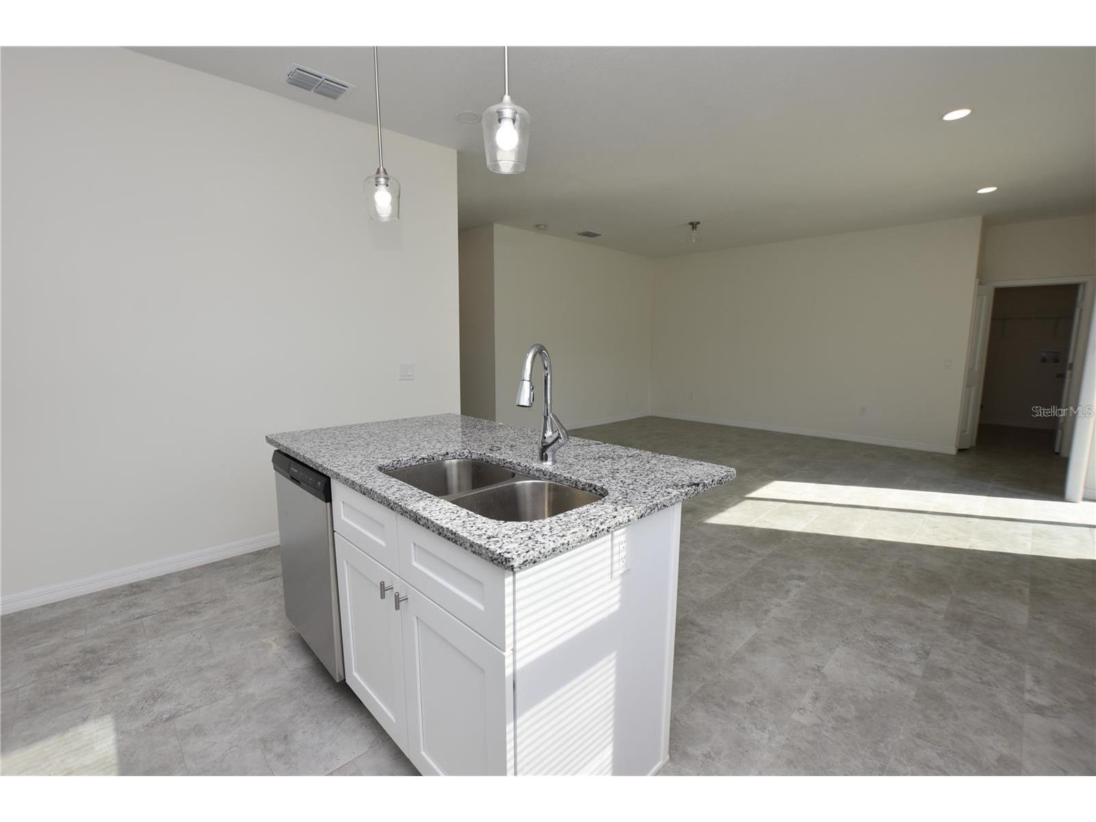 206 W Crescent Drive Lakeland FL 33805 L4961045 image8