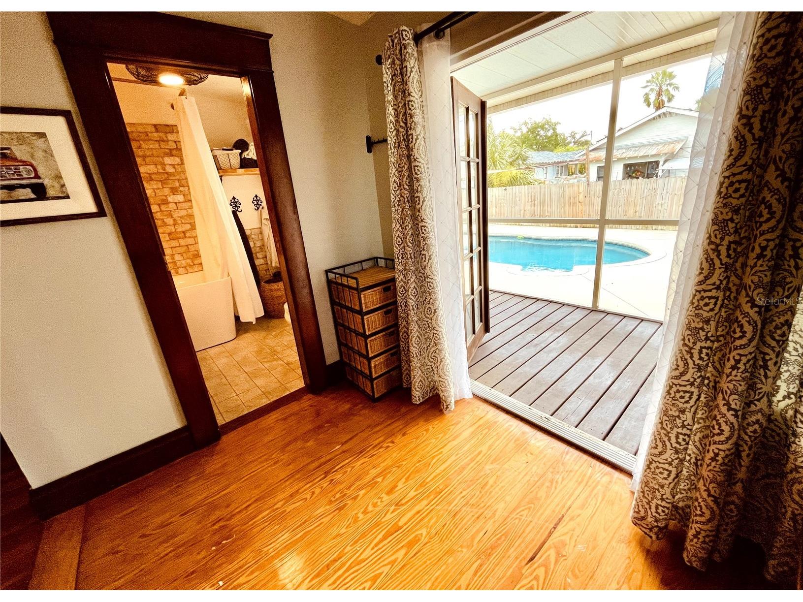 206 W Haya Street Tampa FL 33603 A4685458 image14