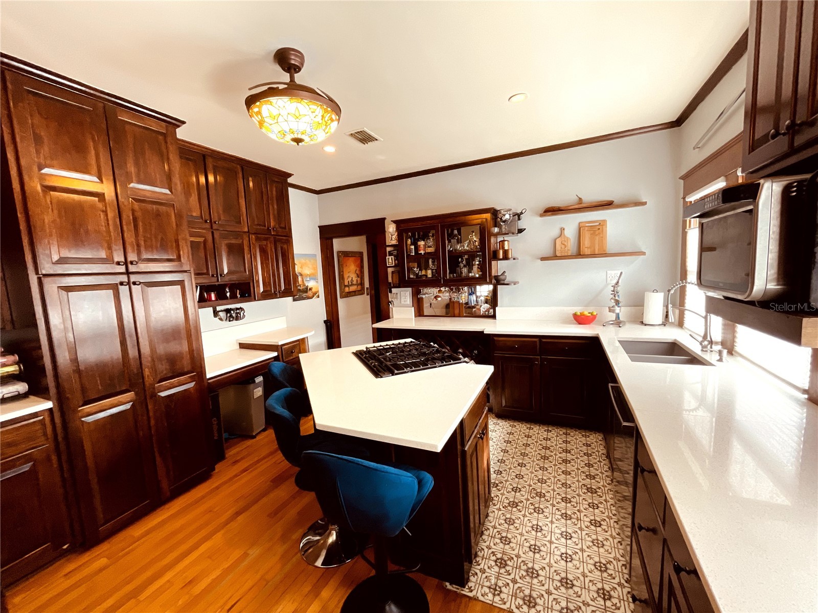 206 W Haya Street Tampa FL 33603 A4685458 image7