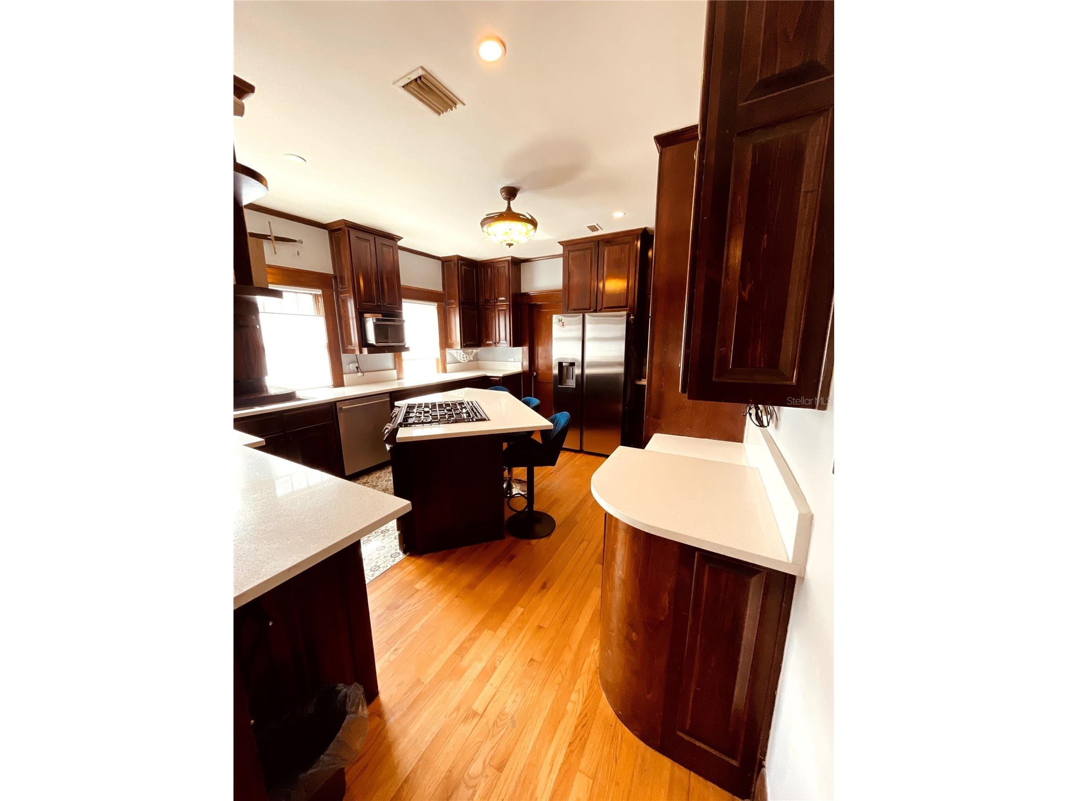 206 W Haya Street Tampa FL 33603 A4685458 image8