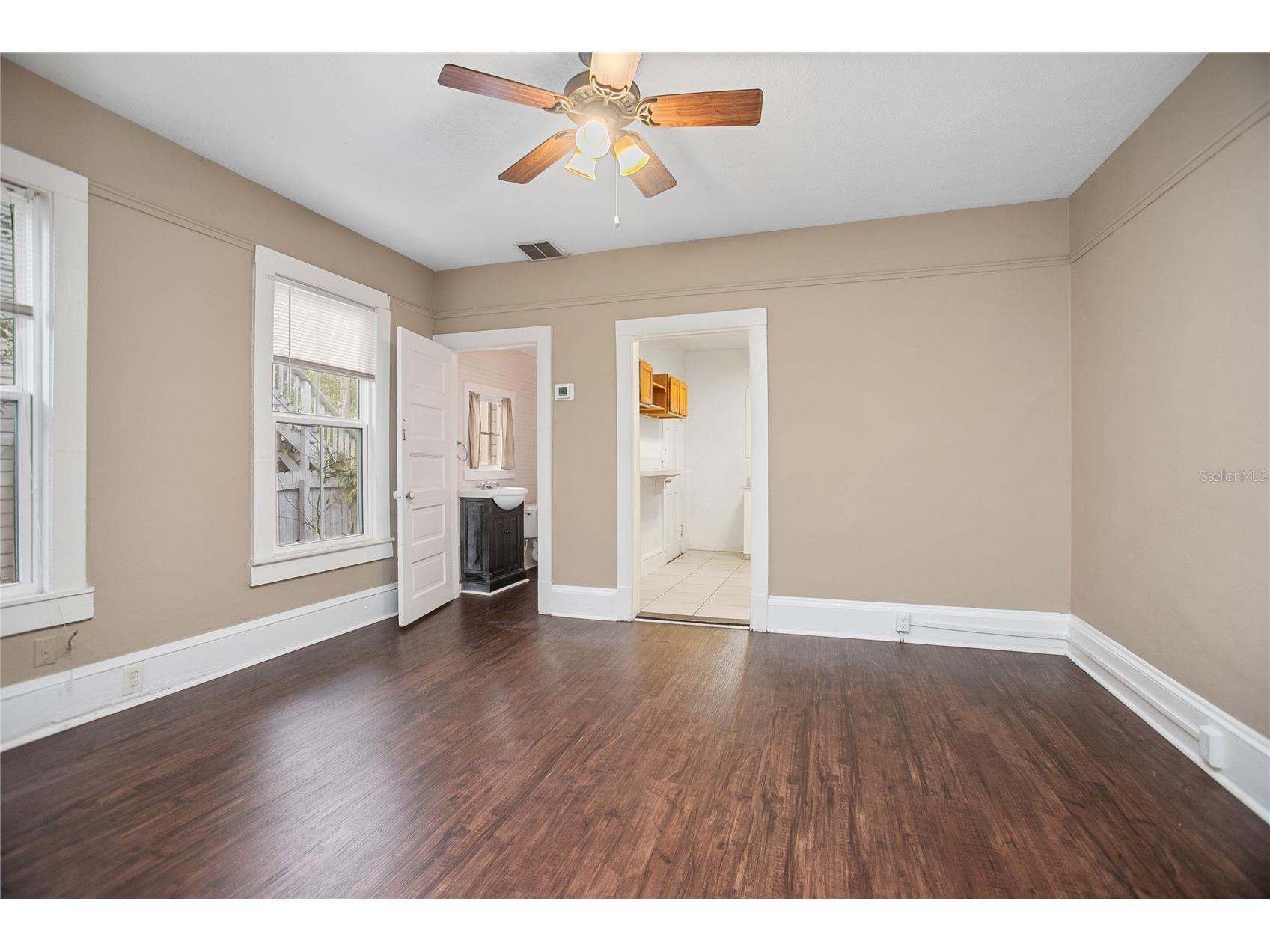 206 W Wisconsin Avenue Deland FL 32720 V4946669 image28