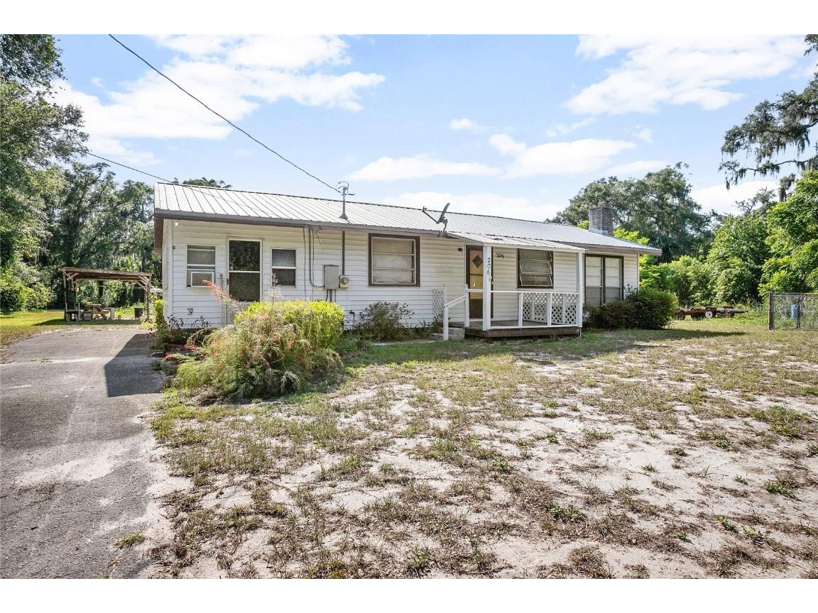 206 Winslow Avenue Deland FL 32724 V4943526 image1