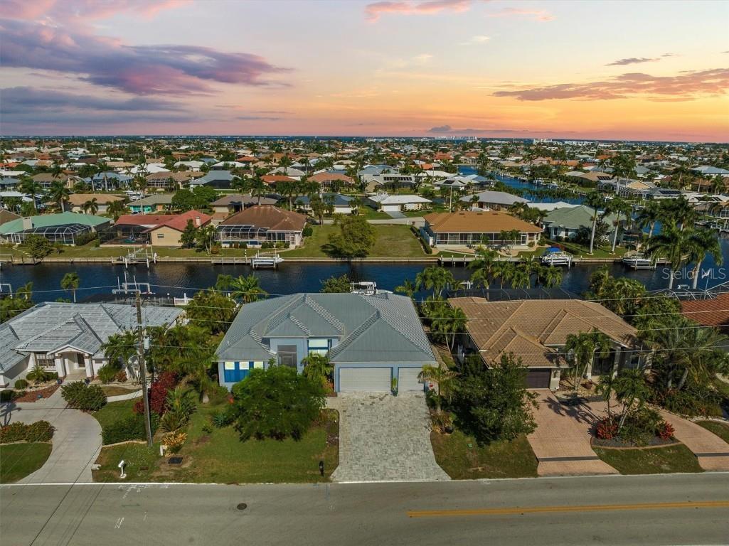 2060 Aqui Esta Drive Punta Gorda FL 33950 C7484075 image1