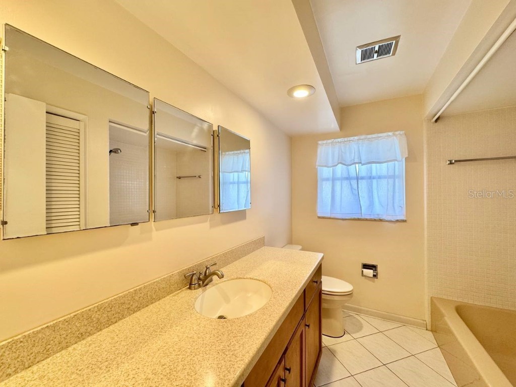 2060 Attache Court Clearwater FL 33764 TB8454117 image20