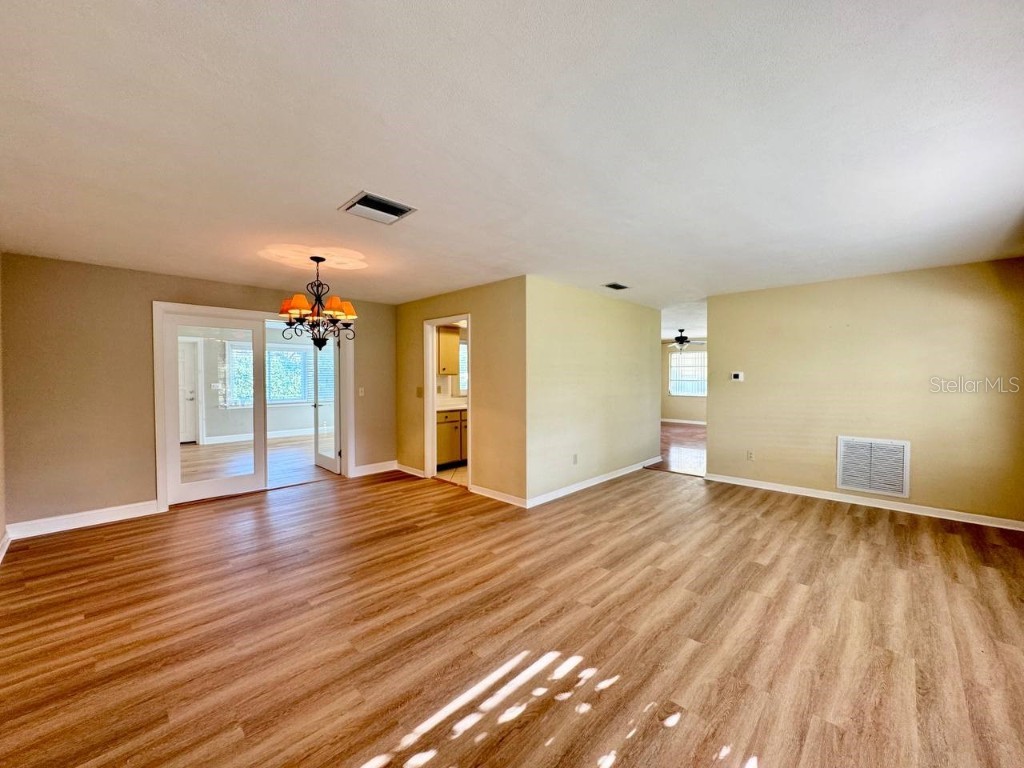 2060 Attache Court Clearwater FL 33764 TB8454117 image5