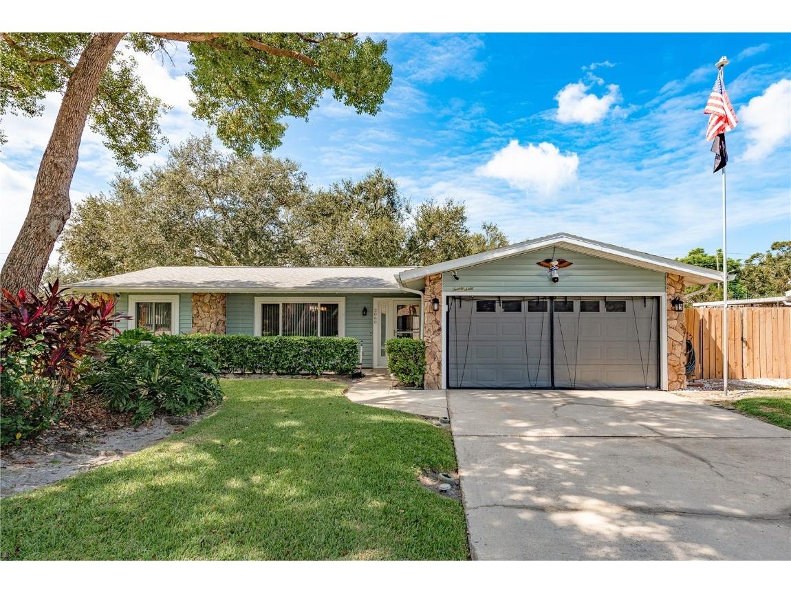 2060 Butternut Circle W Clearwater FL 33763 TB8434519 image1