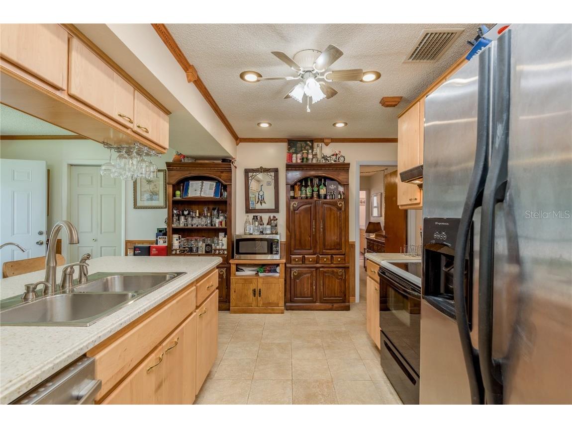 2060 Butternut Circle W Clearwater FL 33763 TB8434519 image18