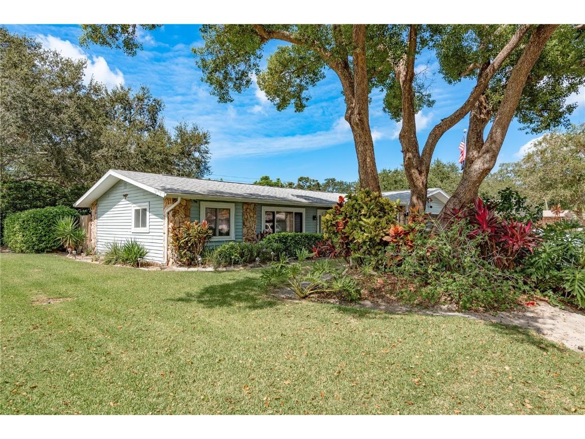 2060 Butternut Circle W Clearwater FL 33763 TB8434519 image31