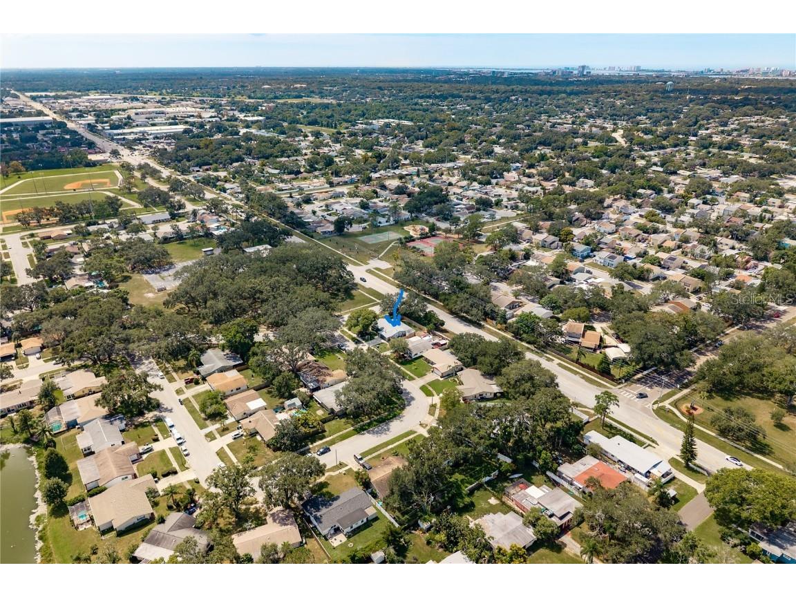 2060 Butternut Circle W Clearwater FL 33763 TB8434519 image35