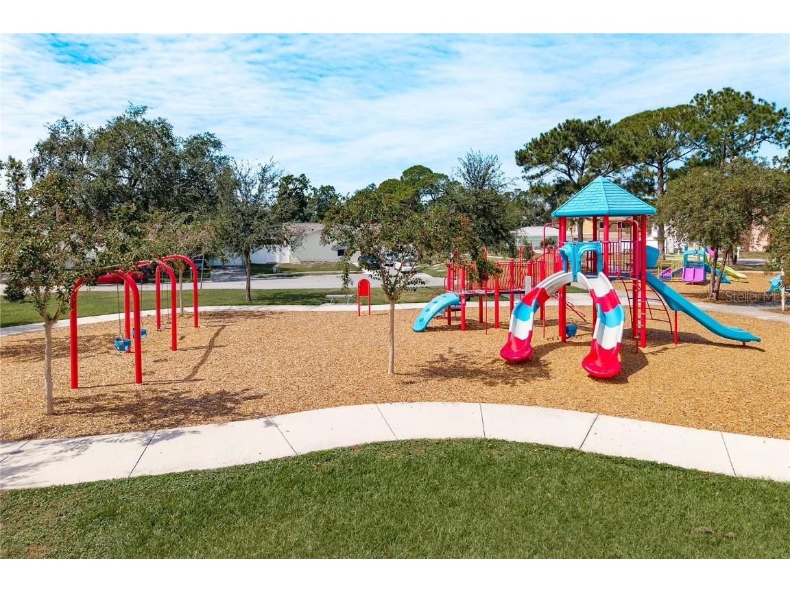 2060 Butternut Circle W Clearwater FL 33763 TB8434519 image40