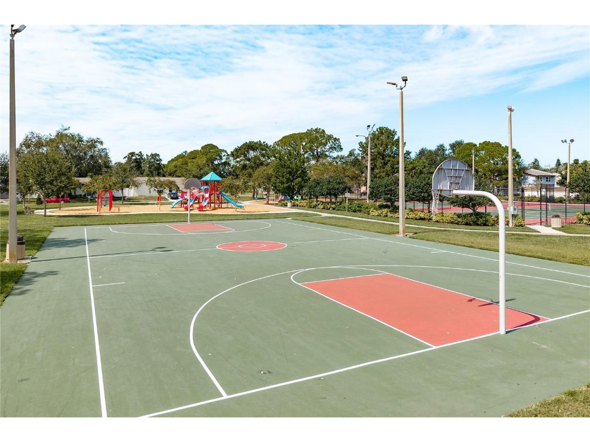 2060 Butternut Circle W Clearwater FL 33763 TB8434519 image42