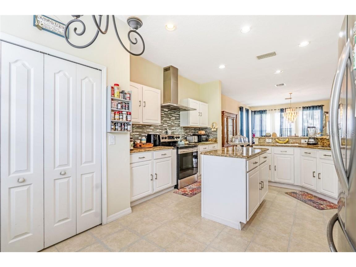 2060 Doyle Road Deltona FL 32738 V4945344 image27