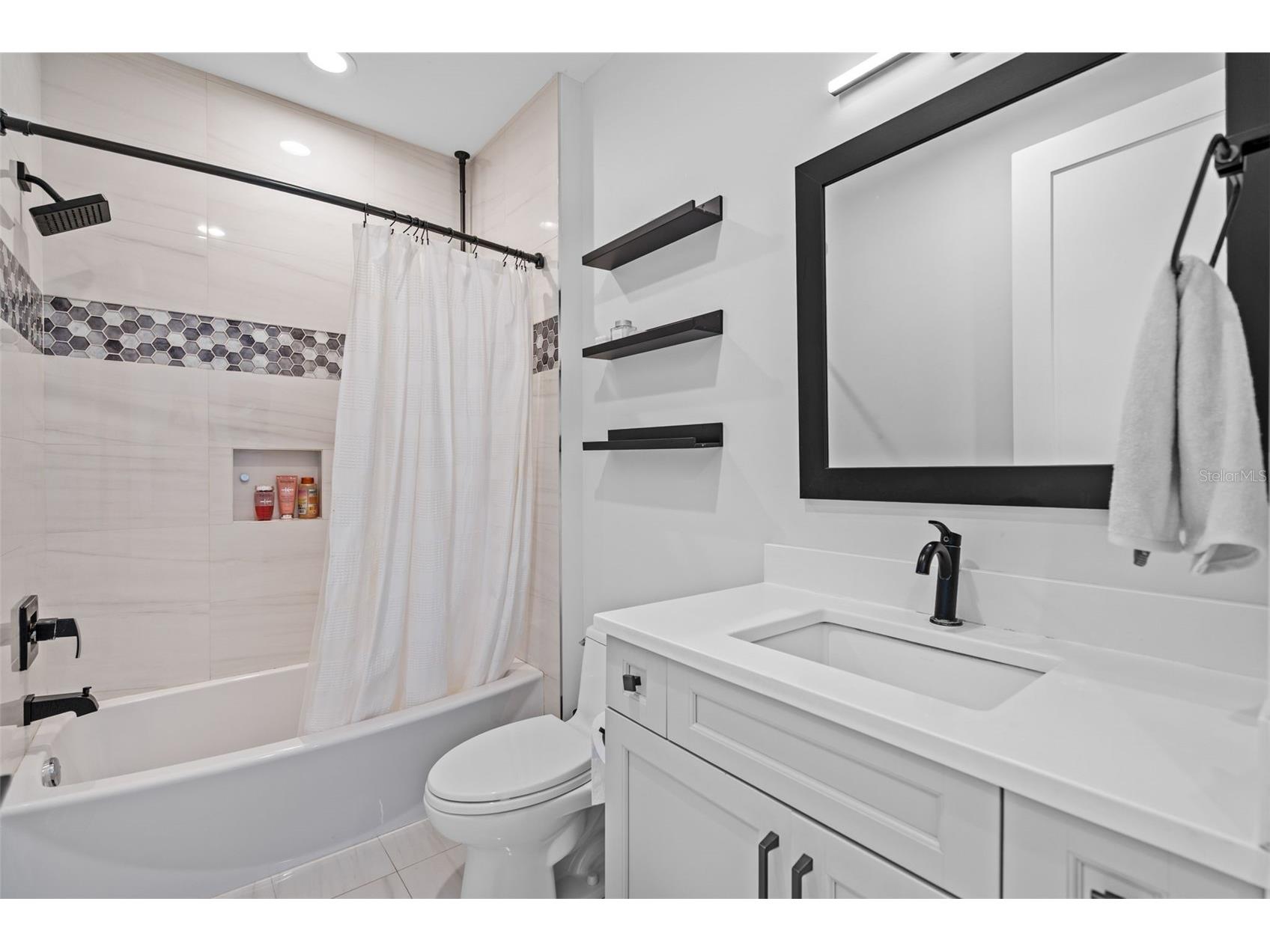 2060 Illinois Avenue NE Saint Petersburg FL 33703 - TAMPA BAY R4910850 image73