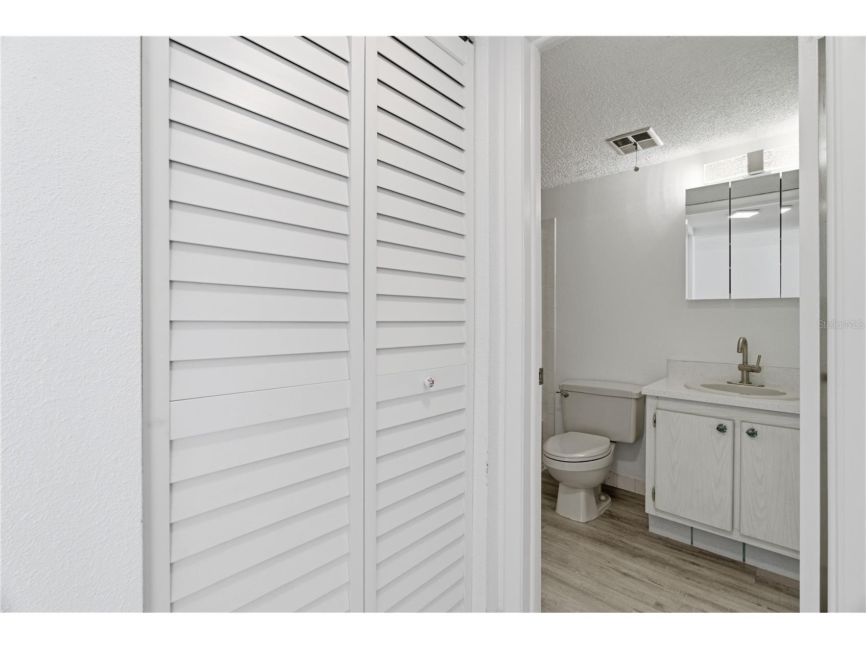 2060 Marilyn Street #127 Clearwater FL 33765 A4688951 image16