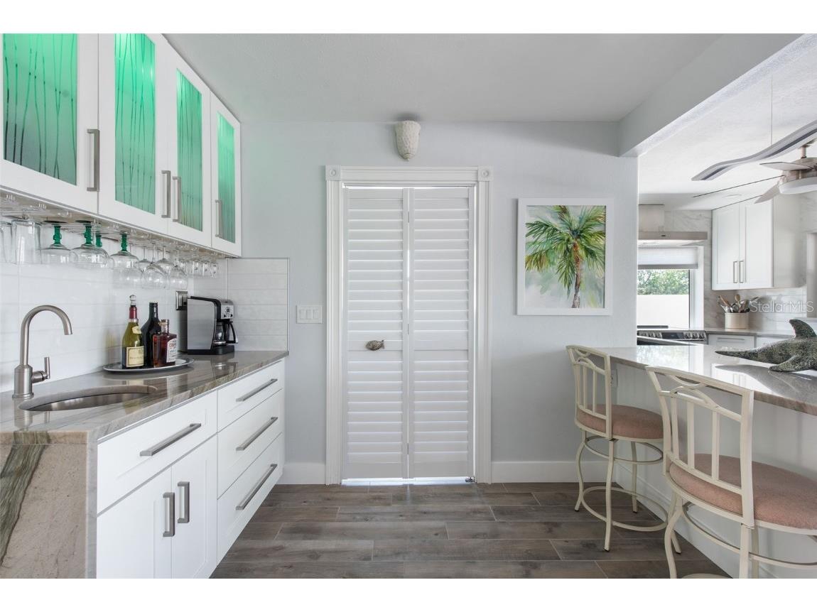 2060 Oyster Creek Drive Englewood FL 34224 - OYSTER CREEK WATERWAY D6142374 image11