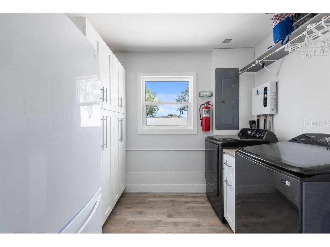 2060 Oyster Creek Drive Englewood FL 34224 - OYSTER CREEK WATERWAY D6142374 image13