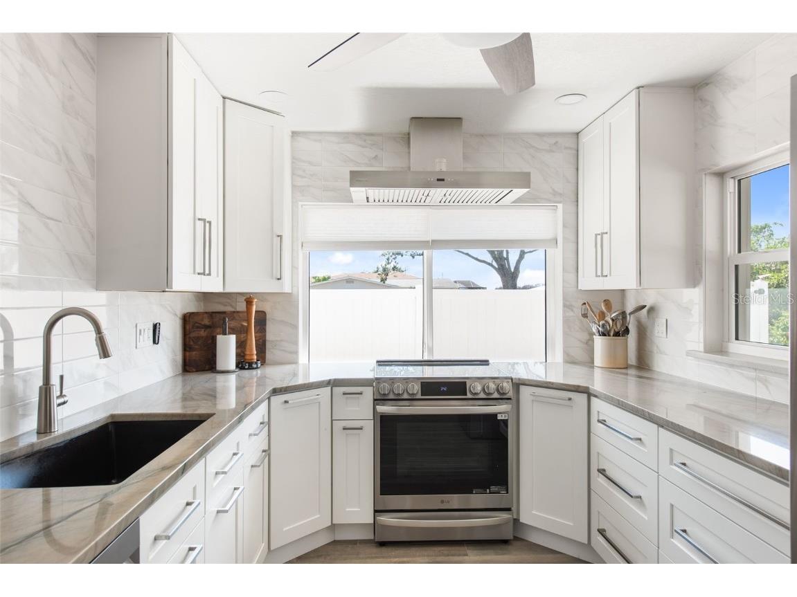 2060 Oyster Creek Drive Englewood FL 34224 - OYSTER CREEK WATERWAY D6142374 image18