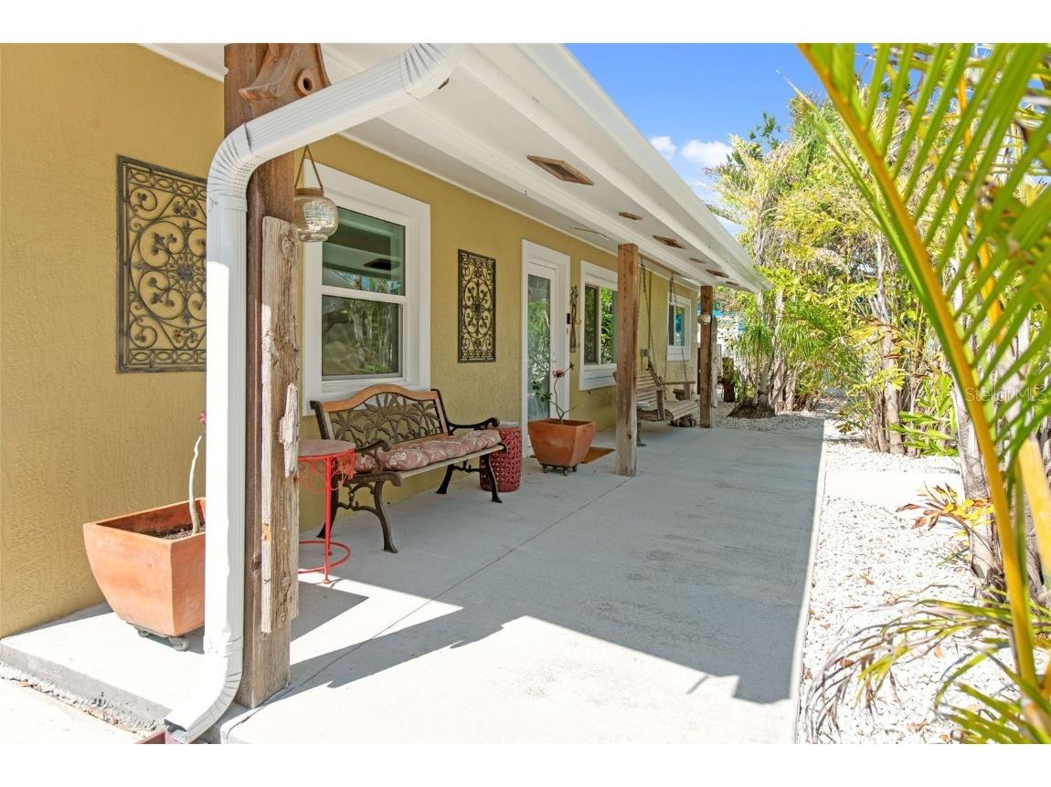 2060 Oyster Creek Drive Englewood FL 34224 - OYSTER CREEK WATERWAY D6142374 image3