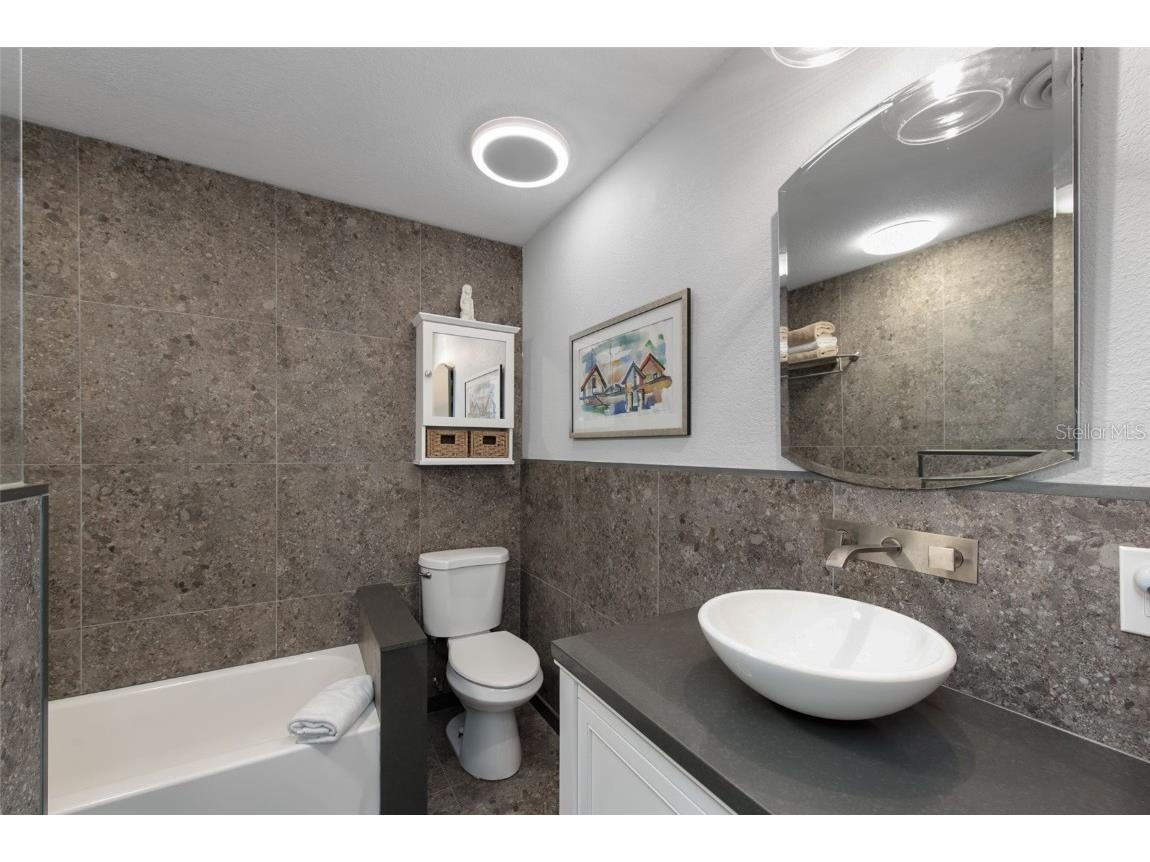 2060 Oyster Creek Drive Englewood FL 34224 - OYSTER CREEK WATERWAY D6142374 image30