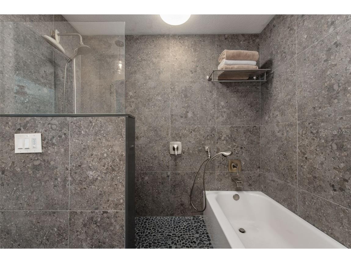 2060 Oyster Creek Drive Englewood FL 34224 - OYSTER CREEK WATERWAY D6142374 image31