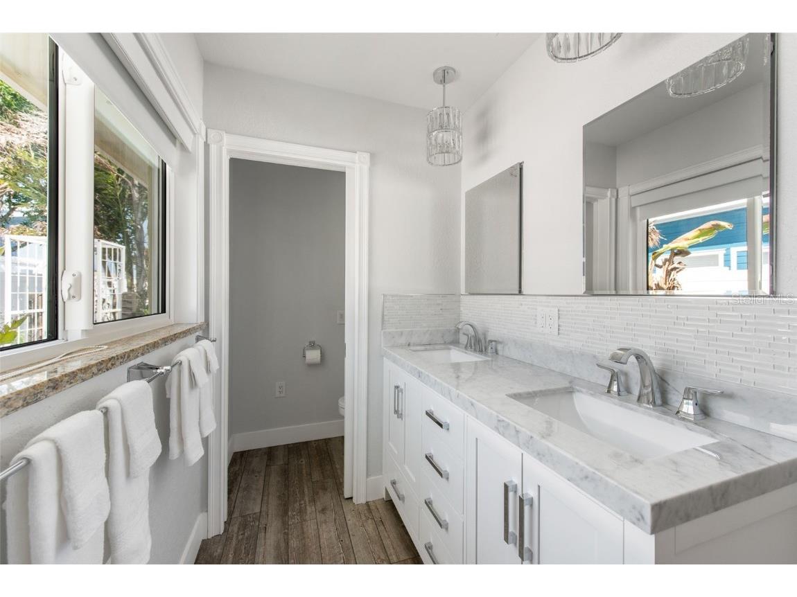 2060 Oyster Creek Drive Englewood FL 34224 - OYSTER CREEK WATERWAY D6142374 image35